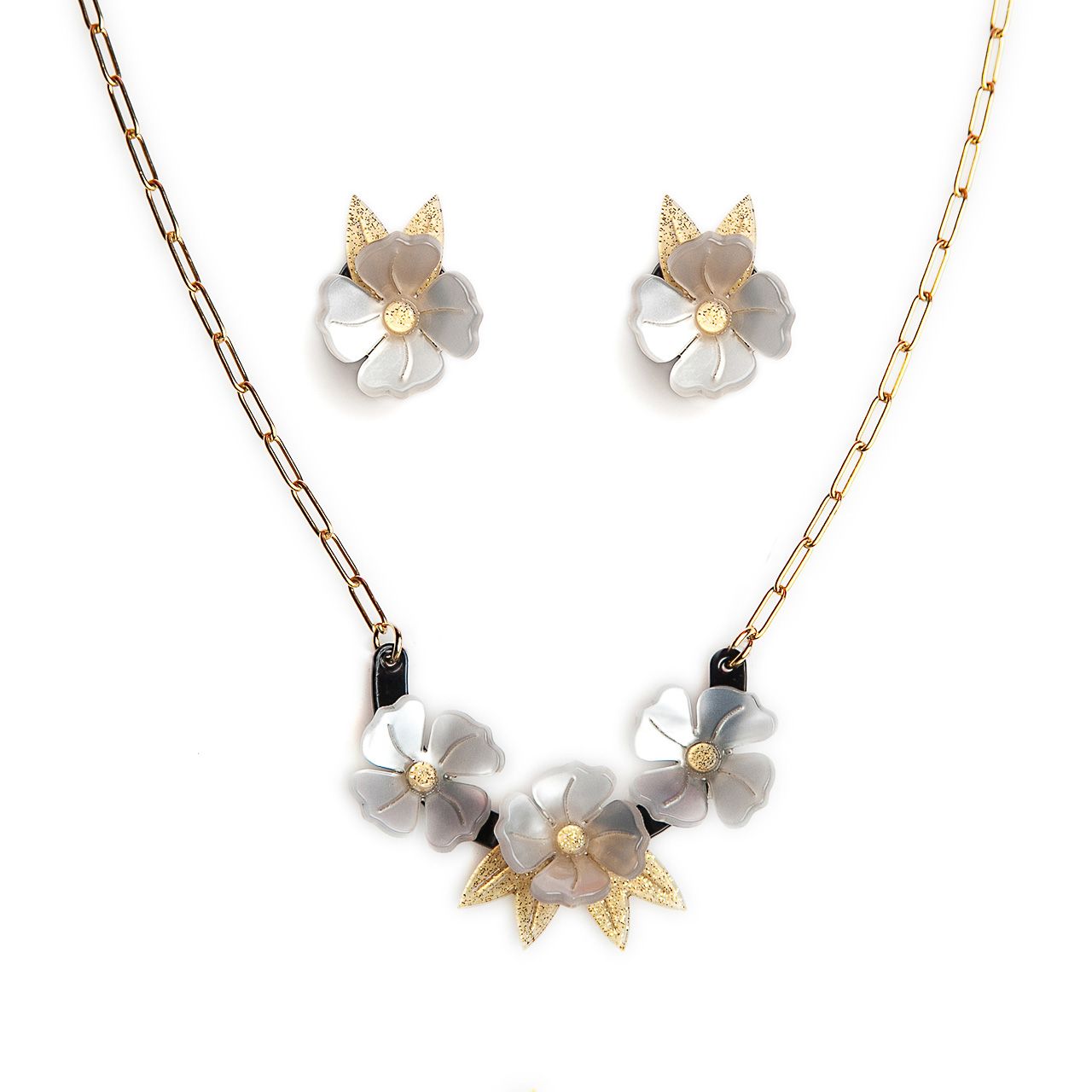 pendientes y collar amapolitas blancas